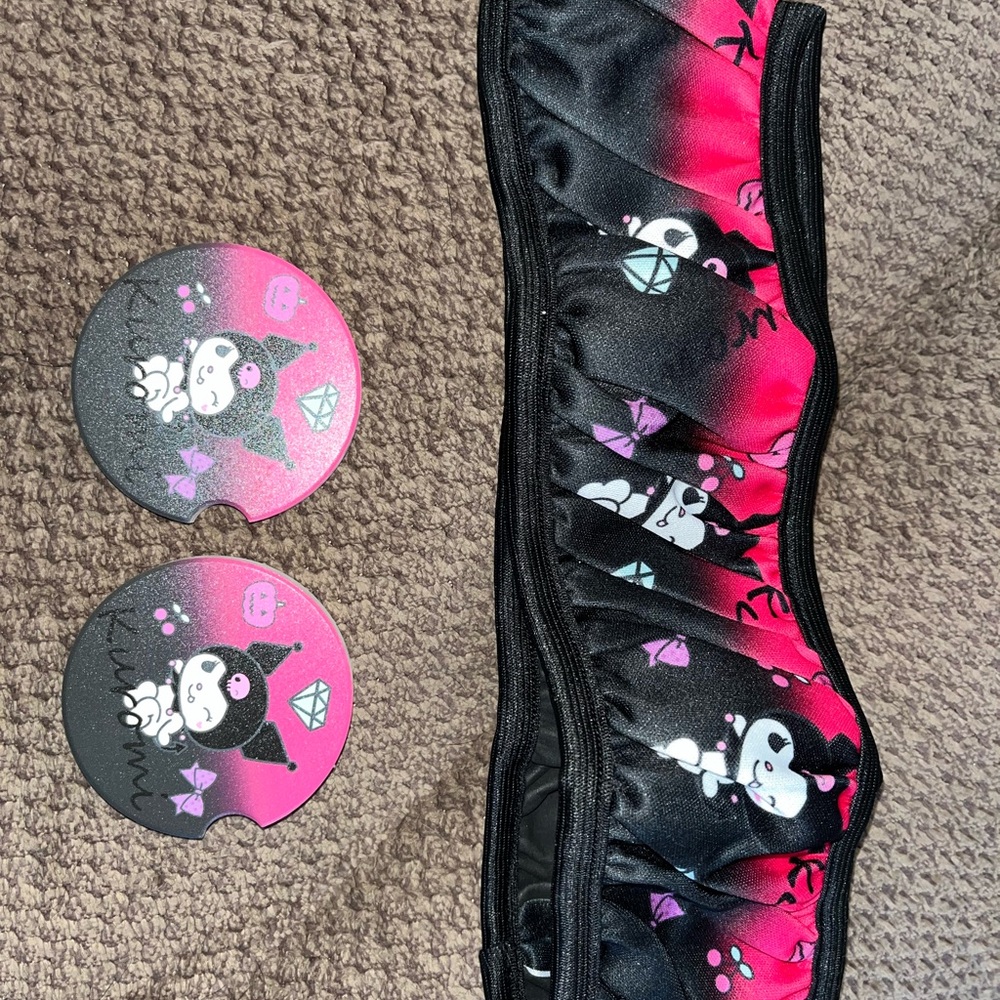 NIP Kuromi Black and Pink Steering Wheel Cover with Coasters